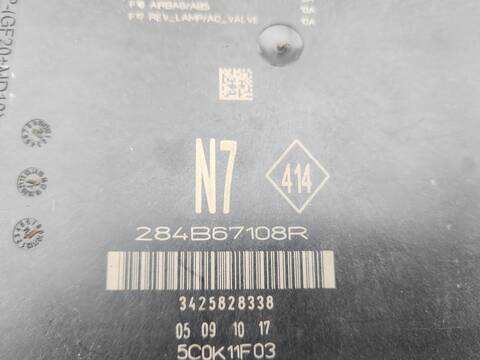 Foto 3ª: Caja Reles Fusibles Renault Talisman LIFE 131CV 96KW [R9M E4] (2017)
