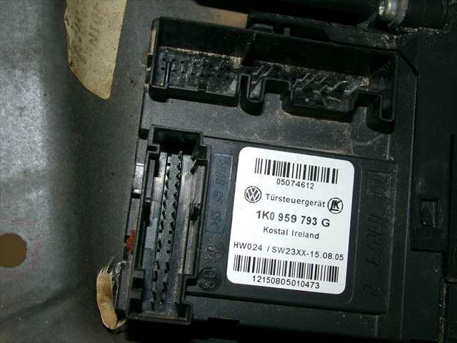 Foto 4ª: Elevalunas Eléctrico Delantero Izquierdo Volkswagen Golf 1.9 TDI SERIE 5, 2004-2008 [BKC] (2005)