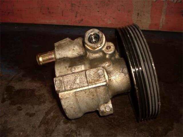 Bomba Servodireccion Renault Laguna 1.8 16V
