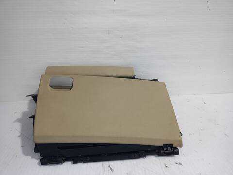 Guantera Land Rover Discovery TDV6 HSE 245CV 180KW