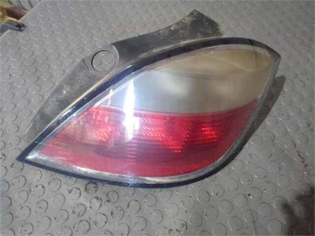 Foto 2ª: Piloto Trasero Derecho Opel Astra 1.9 CDTI [Z 19 DT]