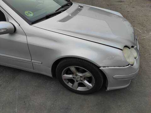 Aleta Delantera Derecha Mercedes Clase C 160 271946 COUPE