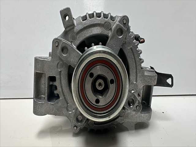 Foto 3ª: Alternador Toyota Corolla 2.0 CDI VERSO [D1AD] (2010)