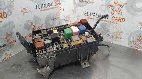 Caja Reles Fusibles Toyota Land Cruiser 3.0 D-4D GX 163CV 120KW