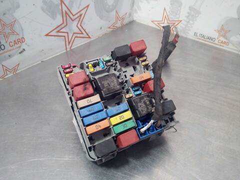 Caja Reles Fusibles Alfa Romeo Giulietta DISTINCTIVE 105CV 77KW