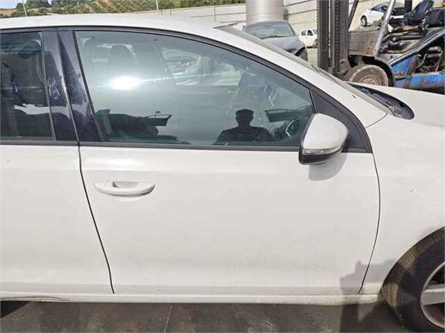 Puerta Delantera Derecha Volkswagen Golf 1.6 ADVANCE BLUEMOTION [1.6 LTR. - 77 KW TDI DPF]