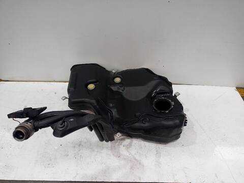 Foto 2ª: Deposito de Combustible Volkswagen Passat INDIVIDUAL 140CV (2005)