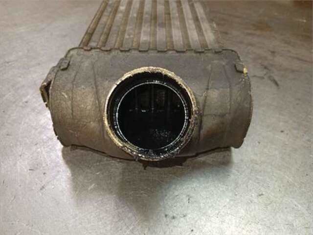 Foto 3ª: Intercooler Ford Transit 2.4 FT 350 L [2.4 LTR. - 103 KW TDCI CAT] FURGON (TT9)(2006 _)