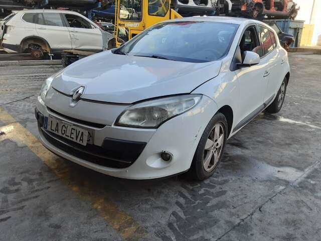 Compresor Aire Acondicionado Renault Megane 1.6 16V 110CV COUPE BERLINA III COUPE DZ) DESDE 11/2008 / BERLINA BZ D