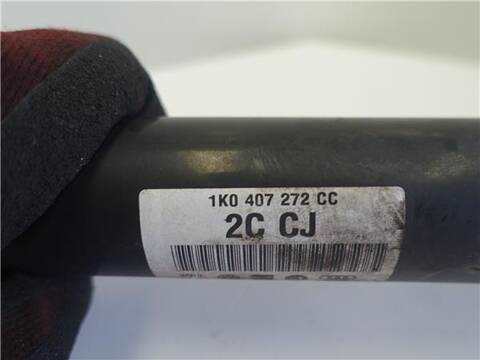 Foto 4ª: Transmision Delantera Derecha Volkswagen Golf 1.6 ADVANCE 105CV 77KW [CAYC] (2010)