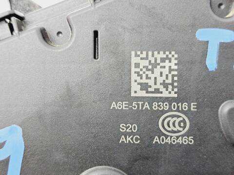 Foto 2ª: Cerradura Puerta Trasera Derecha Skoda Fabia ACTIVE 95CV 70KW [DKL] (2019)