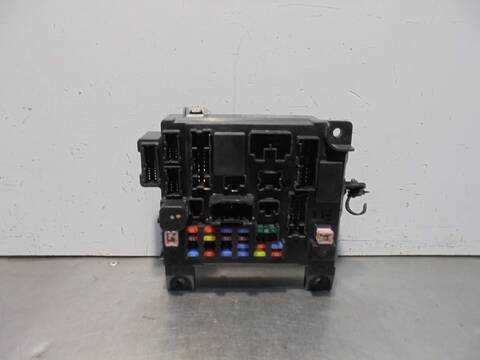 Caja Reles Fusibles Mitsubishi ASX CHALLENGE 2WD 117CV 86KW