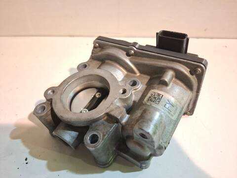 Foto 2ª: Caja Mariposa Dacia Sandero H4B400 (2015)