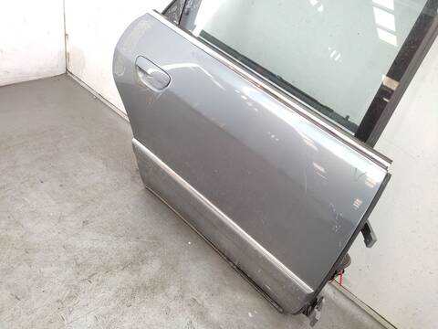 Foto 2ª: Puerta Trasera Derecha Audi A8 3.7 260CV 191KW