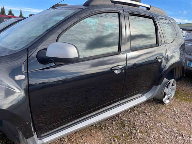 Foto 2ª: Puerta Delantera Izquierda Dacia Duster 1.5 DCI 108cv [K9KJ8] (2011)