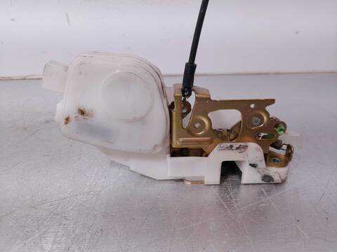 Foto 4ª: Cerradura Puerta Delantera Derecha Mitsubishi Outlander 2.0 2WD 136CV 100KW [4G63] (2003)