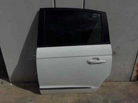Foto 1ª: Puerta Trasera Izquierda Ssangyong Rodius VERSION INDEFINIDA (2005)