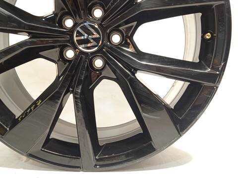 Foto 4ª: LLanta Chapa Volkswagen Taigo 1.5 TSI 150CV 110KW [DXDB] (2024)