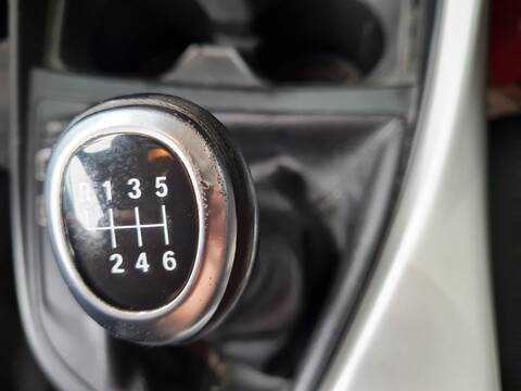 Foto 2ª: Palanca de Cambio Bmw Serie 1 114 118D 143CV 105KW [N47D20C] (2011)