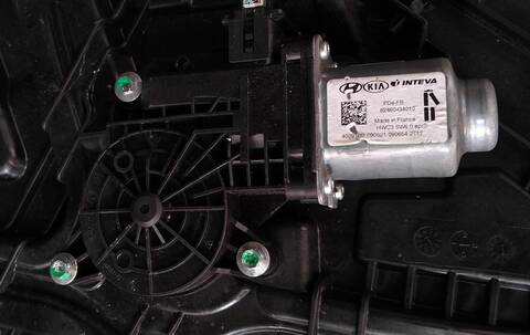 Foto 2ª: Elevalunas Eléctrico Delantero Derecho Hyundai i30 TECNO 1 CRDI CAT 1582 CM3) 116CV (2017)