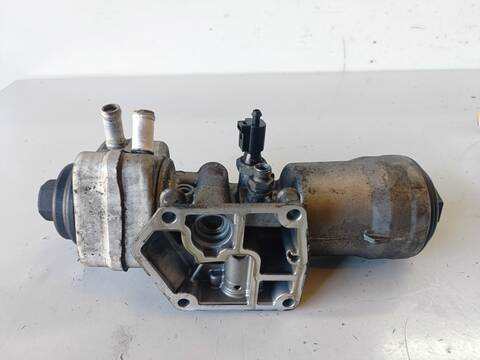 Foto 2ª: Radiador Aceite Volkswagen Polo ADVANCE 1.4 TDI DPF 80CV (2001)