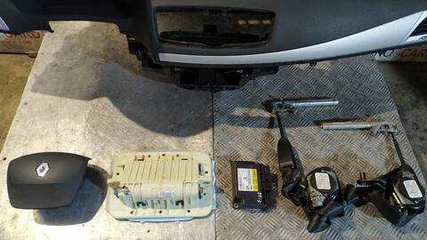 Foto 4ª: Kit Airbag Renault Megane EMOTION BERLINA 110CV 81KW III BERLINA 5 P [K4M R8] (2011)
