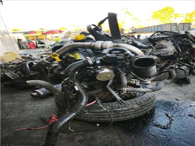 Foto 2ª: Motor Completo Renault Megane 1.5 EMOTION [1.5 LTR. - 63 KW DCI DIESEL CAT] II BERLINA 5P (10.2002-_) [K9K G7]
