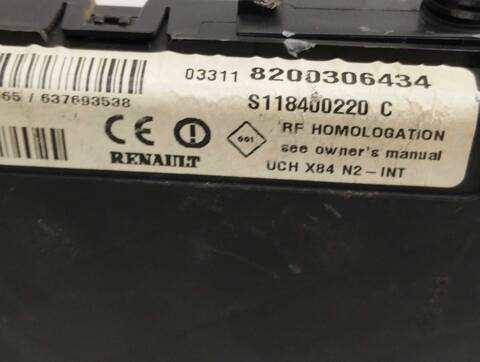 Foto 2ª: Centralita Confort BSI Renault Megane AUTHENTIQUE BERLINA 82CV 60KW II BERLINA 5P [K9K D7] (2003)