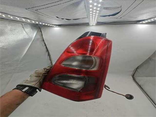 Foto 3ª: Piloto Trasero Derecho Suzuki Wagon 1.3 GL [1.3 LTR. - 56 KW 16V CAT] [G13BB]