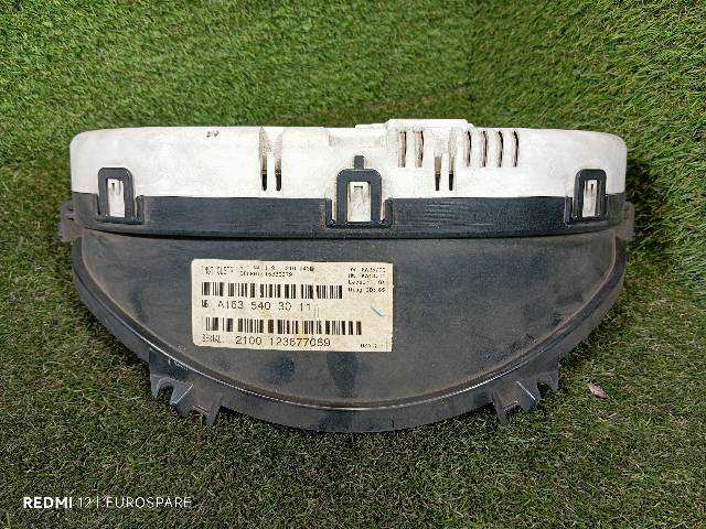 Foto 2ª: Cuadro de Instrumentos Mercedes Clase ML 270 2.7 D DCI [612963] (2000)