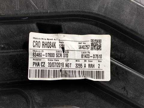Foto 3ª: Elevalunas Manual Trasero Derecho Hyundai Tucson KOSMO 2WD 177CV [G4FJ] (2014)