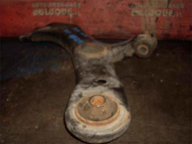 Brazo Suspension Delantero Izquierdo Toyota Rav4 2.2 SOL [2.2 LTR. - 100 KW TURBODIESEL CAT]