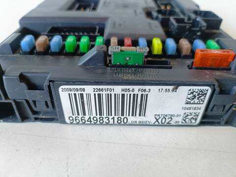 Foto 2ª: Caja Reles Fusibles Peugeot 207 SPORT 1.6 16V HDI 90CV (2006)