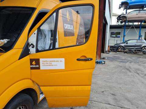Puerta Delantera Izquierda Mercedes Sprinter 310/313/316 CDI 906.631/633/635/637) 95CV 70KW CAJA CERRADA