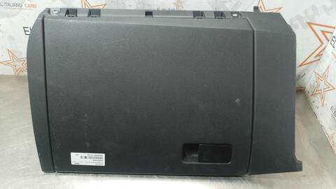 Guantera Volkswagen Polo ADVANCE 95CV 70KW