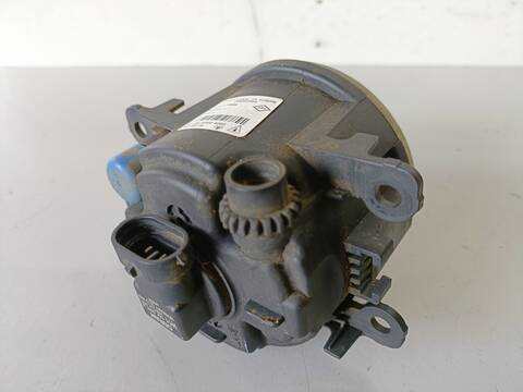 Foto 3ª: Faro Antiniebla Delantero Derecho Renault Megane AUTHENTIQUE 1.4 16V 98CV (2002)