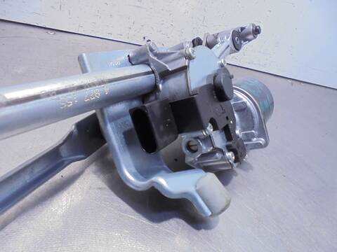 Foto 3ª: Motor Limpia Delantero Bmw Serie 1 114 2.0 16V BERLINA 143CV 105KW [N47D20C] (2010)