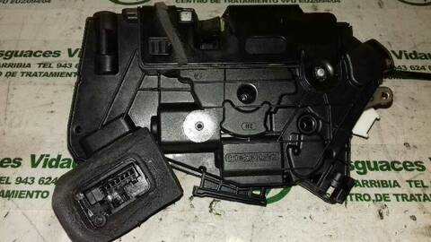 Foto 3ª: Cerradura Puerta Delantera Derecha Volkswagen Golf ADVANCE BLUEMOTION 105CV 77KW [CLHA] (2014)