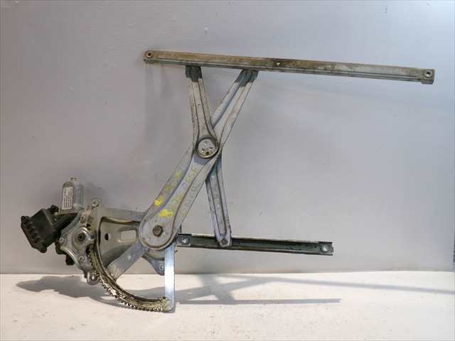 Foto 3ª: Elevalunas Eléctrico Trasero Izquierdo Toyota Corolla 2.2 D 2004-2009 (2007)