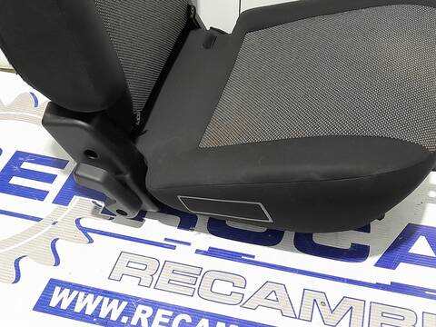 Foto 2ª: Asientos Traseros Fiat Doblo 1.3 16V M-JET CAT 95CV 70KW [330A1000] (2017)