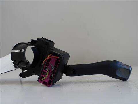 Foto 2ª: Mando Multifuncion Volkswagen Golf 1.4 16V BERLINA 75CV 55KW [AXP] (2001)