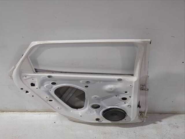 Foto 3ª: Puerta Trasera Izquierda Seat Arona XPERIENCE PLUS 110CV [DLAA] (2017)