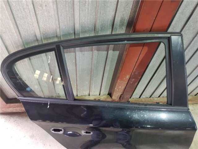 Foto 2ª: Puerta Trasera Derecha Bmw Serie 1 114 2.0 118D [2.0 LTR. - 90 KW 16V DIESEL CAT] [M47N 204 D4]