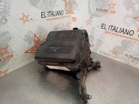 Foto 2ª: Caja Reles Fusibles Citroen C4 G CACTUS FEEL [YH01] (2018)