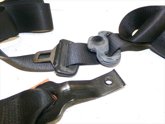 Foto 3ª: Cinturón Delantero Izquierdo Bmw Serie 3 316 1.6 G E36,1990-1998 [164E2] (1997)