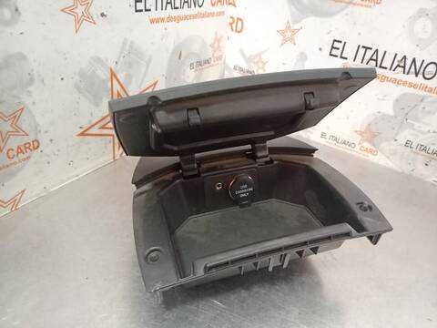 Foto 3ª: Guantera Ford Transit AMBIENTE 75CV 55KW [UGCB] (2015)