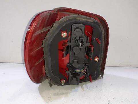 Foto 3ª: Piloto Trasero Derecho Volkswagen Polo TRENDLINE BERLINA 64CV 47KW [ASX]