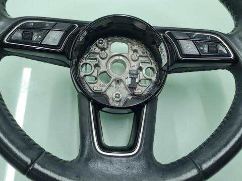 Foto 4ª: Volante Audi A1 30 TFSI BASICO 116CV 85KW [DKRF] (2020)