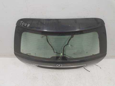 Portón Mercedes Clase C 160 C 250 T CDI 4-MATIC BE 204.282)