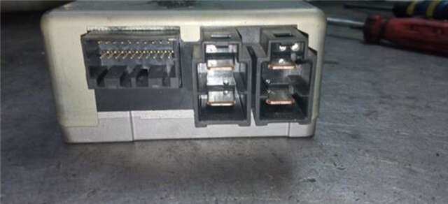 Foto 2ª: Centralita Direccion Asistida Suzuki Swift 1.5 GL (5-PTAS.) [1.5 LTR. - 75 KW 16V CAT] [M15A]